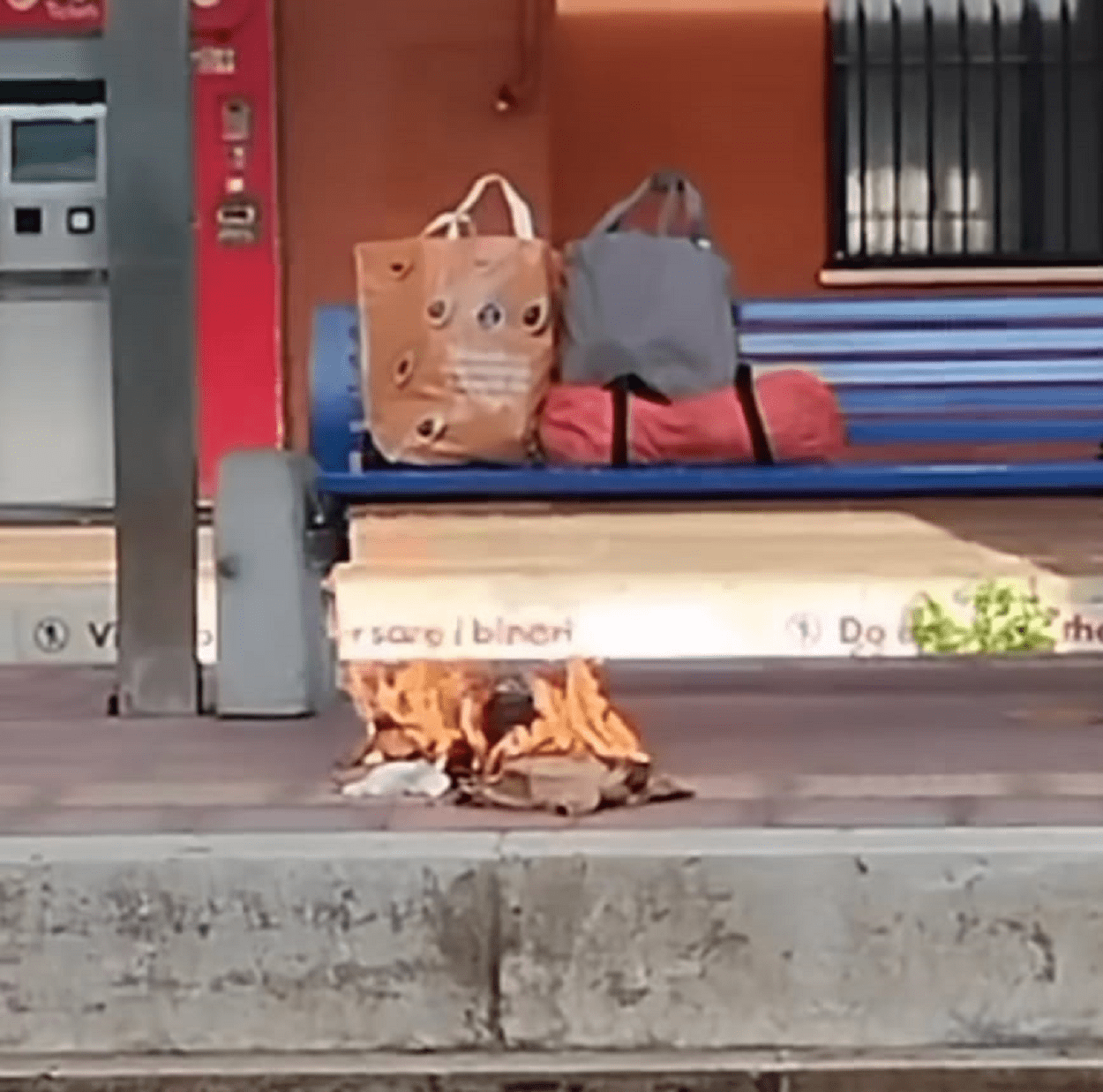 Falò alla stazione Aurelia