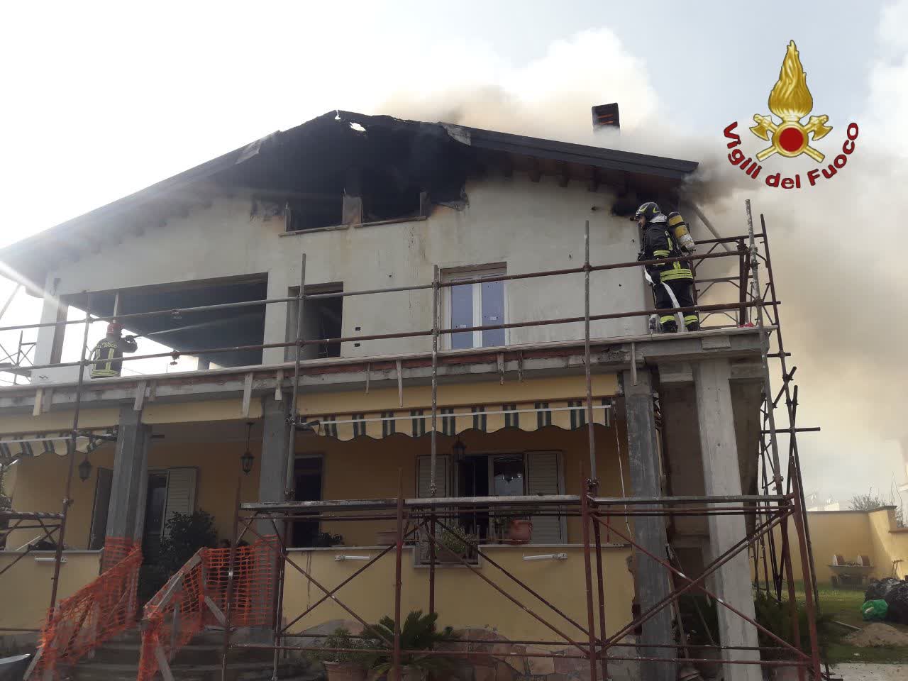 Incendio in un villino ad Anzio