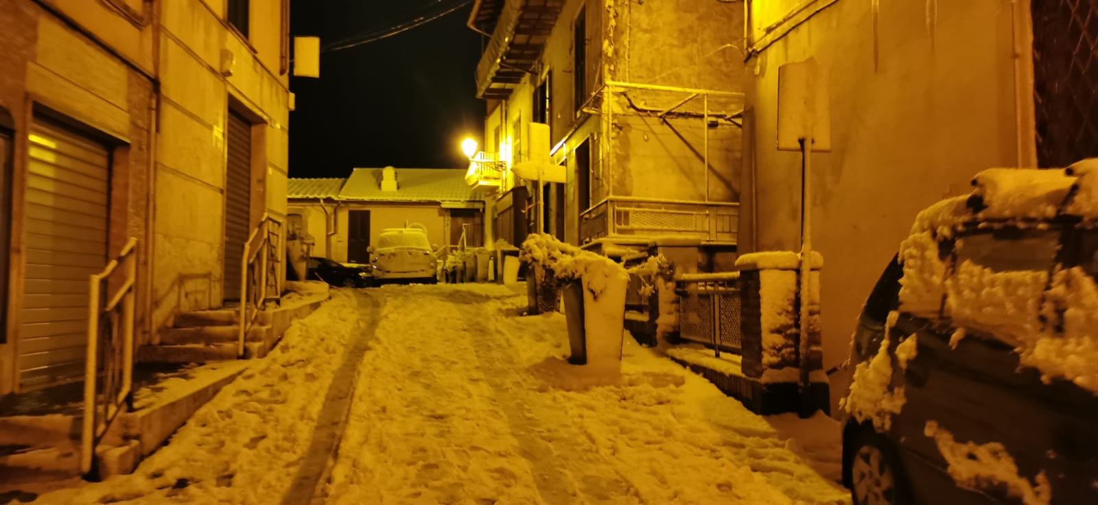 Neve a Roma: nevicata ai castelli romani, le foto più belle