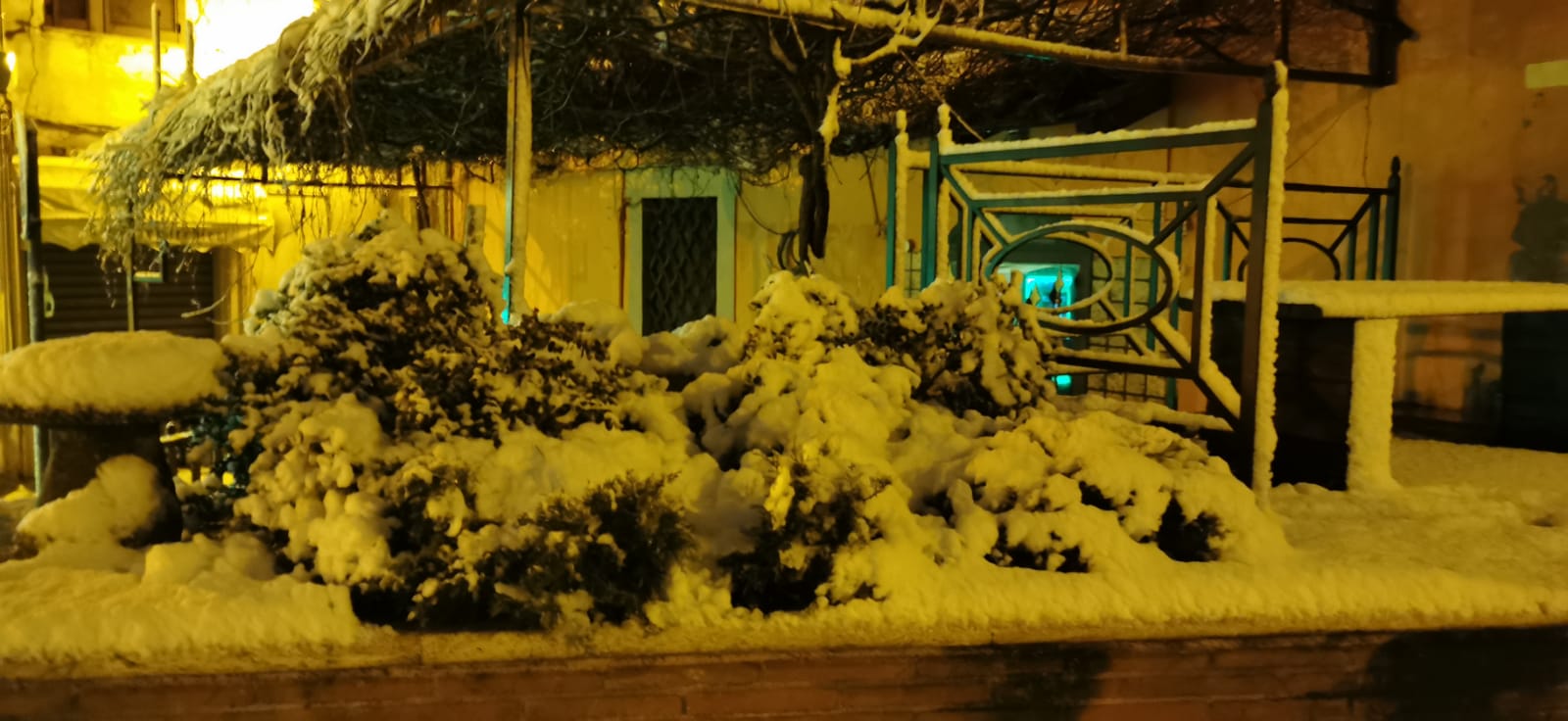 Neve a Roma: nevicata ai castelli romani, le foto più belle