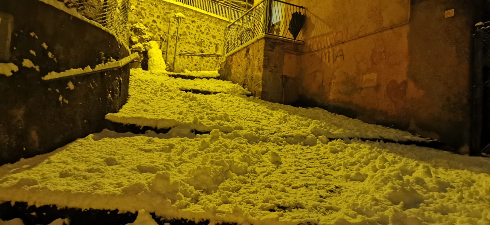 Neve a Roma: nevicata ai castelli romani, le foto più belle