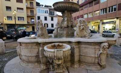 La fontana di Piazza Cairoli appena restaurata
