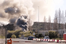 campo nomadi via candoni incendio