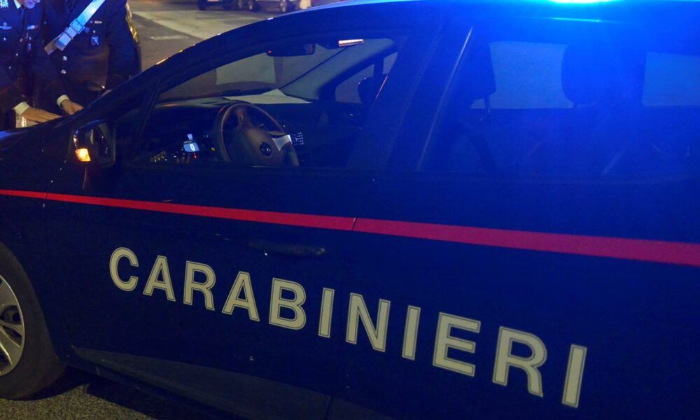 Pattuglia Carabinieri intervenuti per il ladro acrobata in zona Trieste a Roma