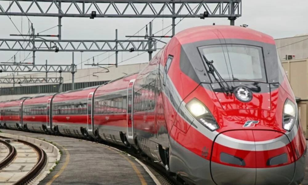 Treno frecciarossa la storia della pendolare napoli milano