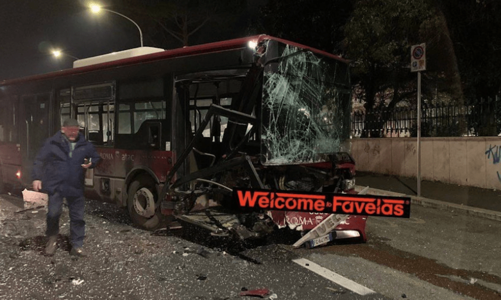 incidente bus via Cassia