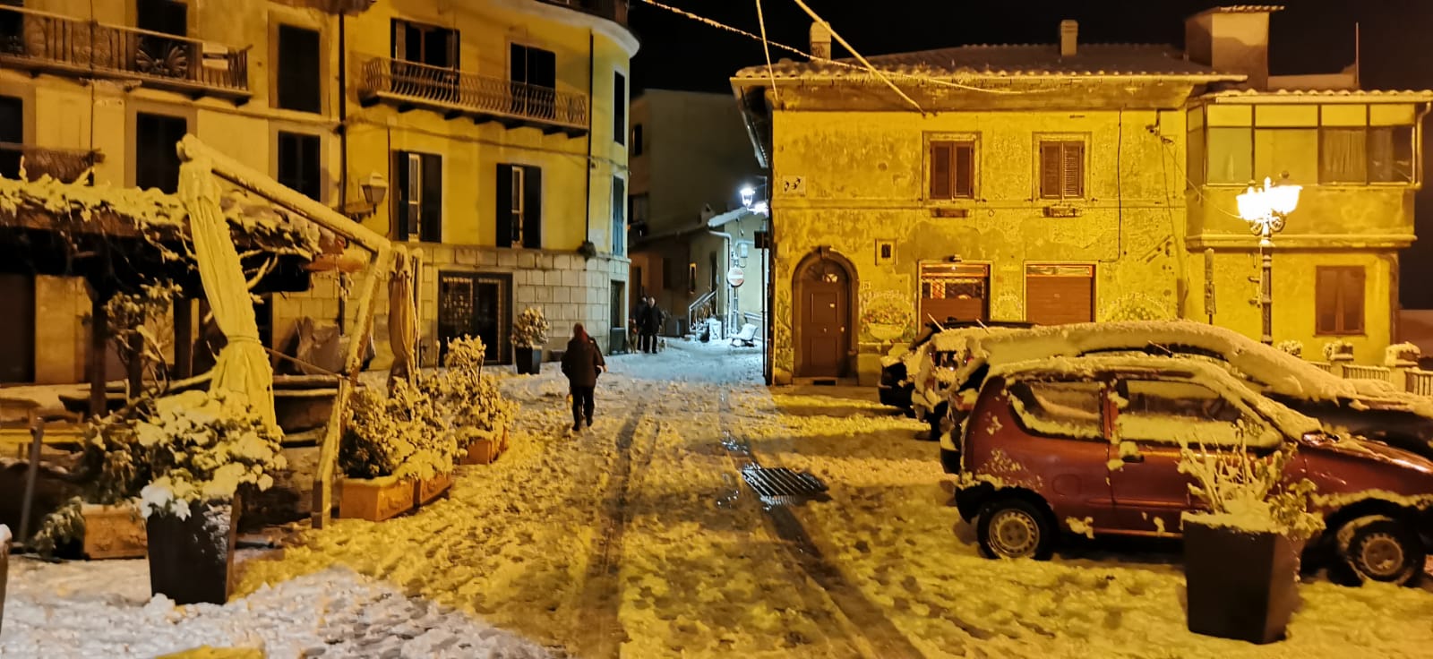Neve a Roma: nevicata ai castelli romani, le foto più belle