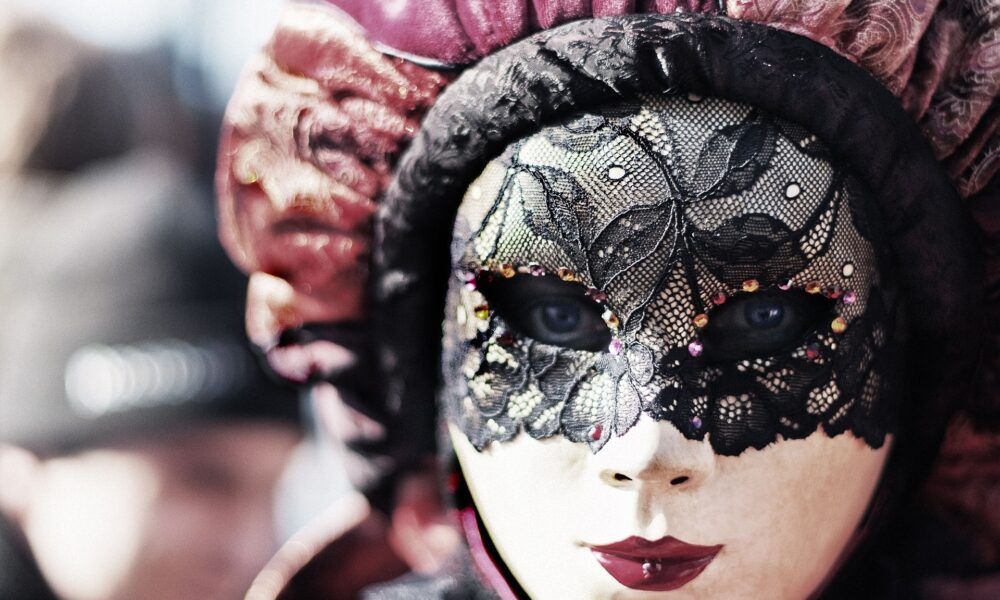maschera veneziana di Carnevale e martedì grasso, cosa fare a Roma nel weekend