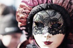 maschera veneziana di Carnevale e martedì grasso, cosa fare a Roma nel weekend