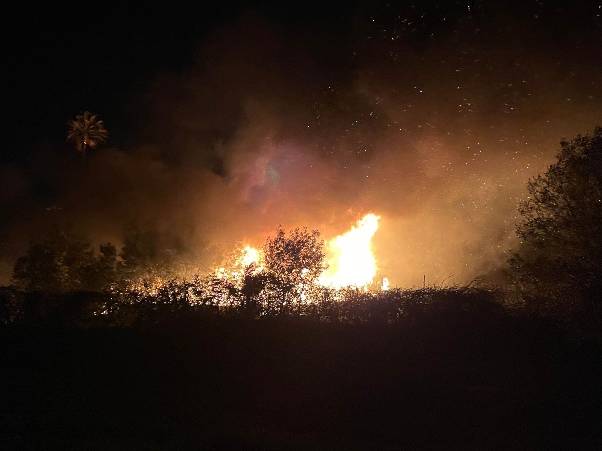 Incendio ad Anzio ex acqualand