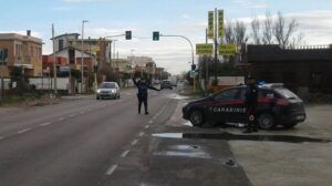 POMEZIA - Un controllo stradale dei Carabinieri