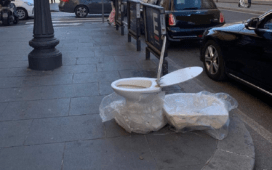 Water abbandonato alla Stazione Termini