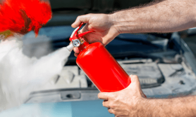 auto in fiamme