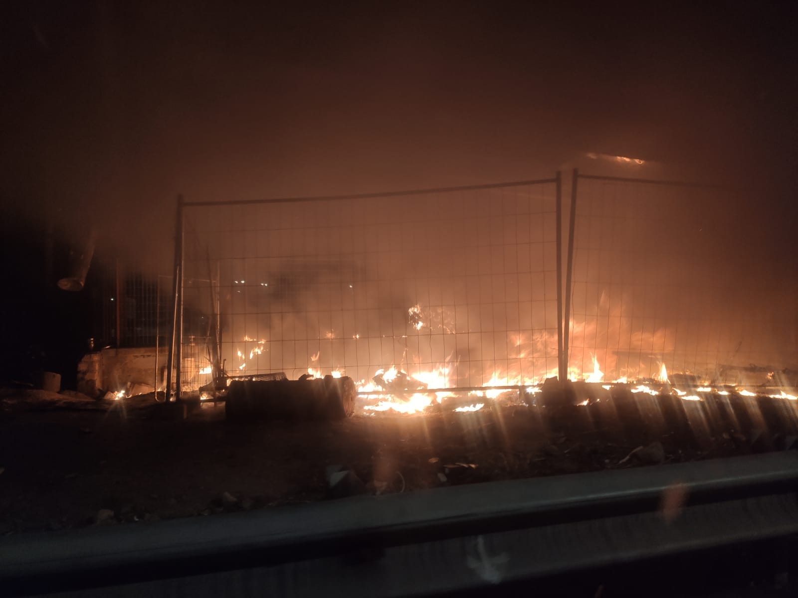 incendio baraccopoli Tangenziale