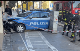 Incidente con auto Polizia