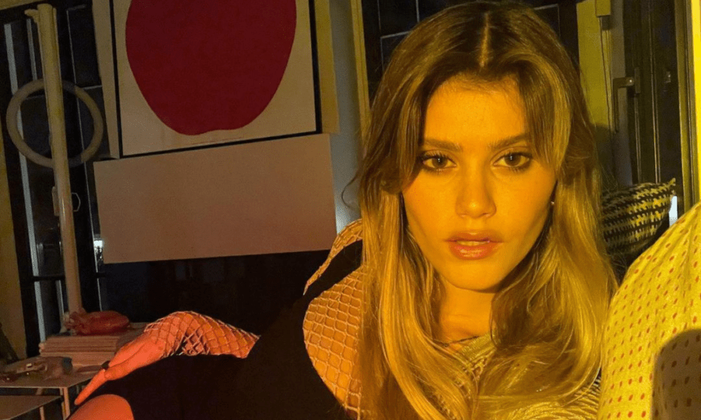 Ariete, chi è l’ex fidanzata Jenny De Nucci: età, carriera, film, foto, Instagram, perché si sono lasciate