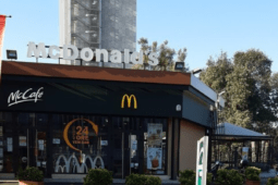 McDonald’s assume a Roma