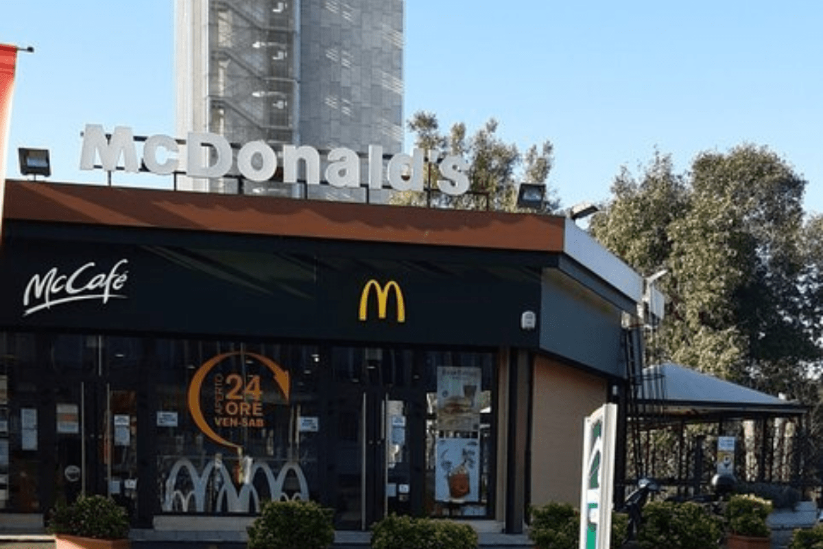 McDonald’s assume a Roma