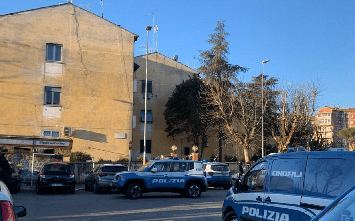 Sgombero case popolari a San Basilio