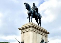 statua garibaldi al Gianicolo restaurata