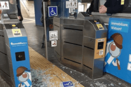 tornello vandalizzato metro san paolo