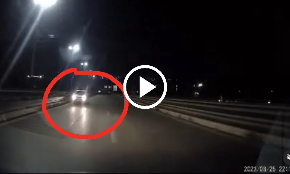 Auto contromano sulla Roma Fiumicino: il video choc diventa virale [GUARDA]