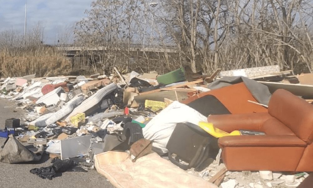 Mega discarica in via Collatina vecchia