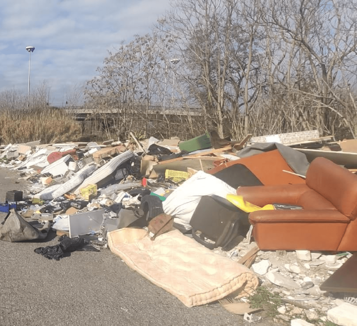 Mega discarica in via Collatina vecchia