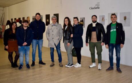 Partecipanti e artisti alla mostra