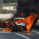 auto in fiamme