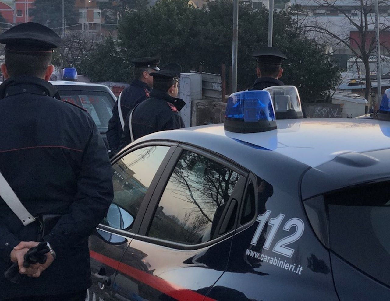 Pranzo gratis con tanto di investimento della dipendente. Follia in un ristorante della provincia di Latina. Intervento carabinieri