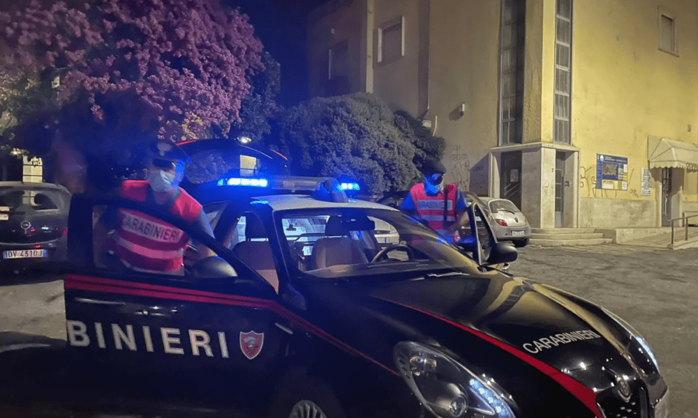 Prova a non far entrare la compagna nella loro casa di Anzio: fermato, l’uomo dichiara false generalità ai Carabinieri