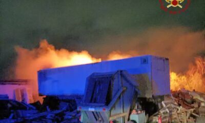 incendio rifiuti