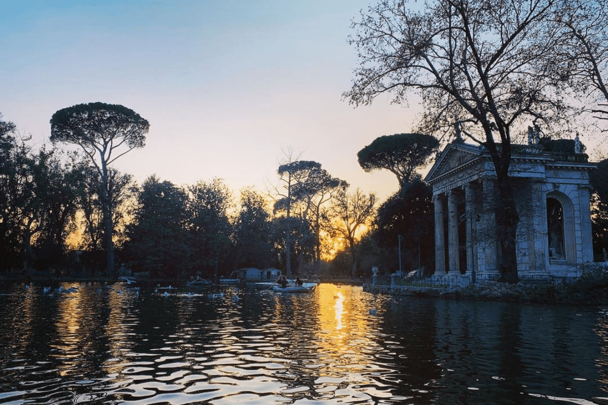 lago villa borghese