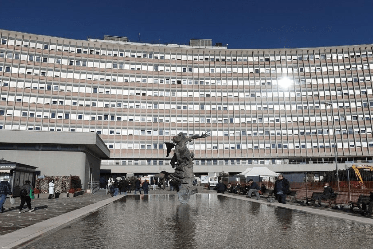 ospedale sant'andrea paziente violentata