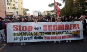 Roma, San Basilio corteo per il diritto alla casa