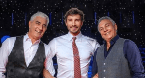 Stefano De Martino che conduce Stasera tutto è possibile