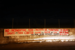 striscione inceneritore albano