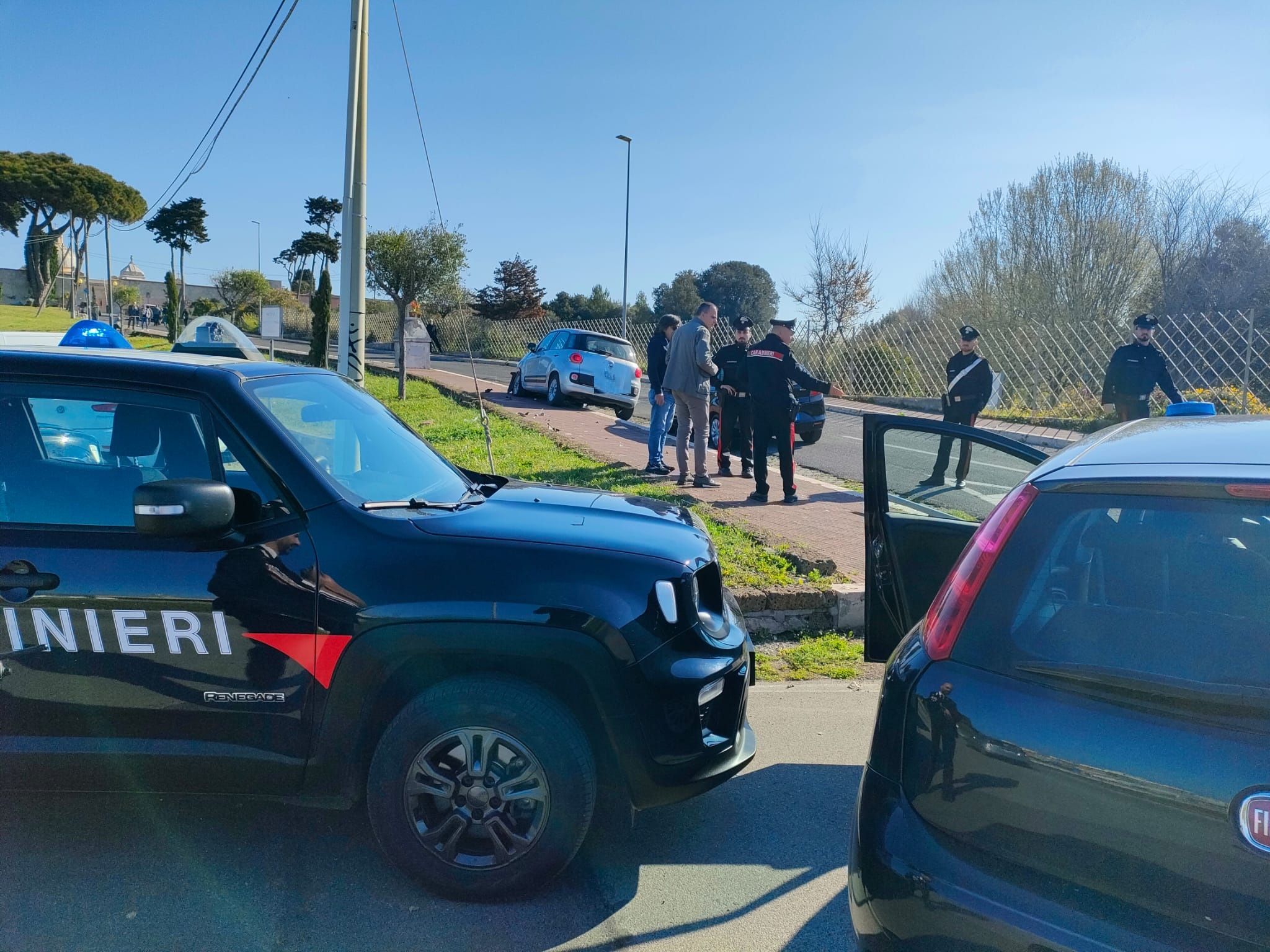 ANZIO - L'intervento dei Carabinieri