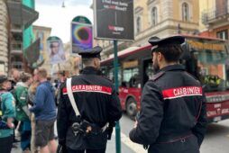 I Carabinieri durante i controlli