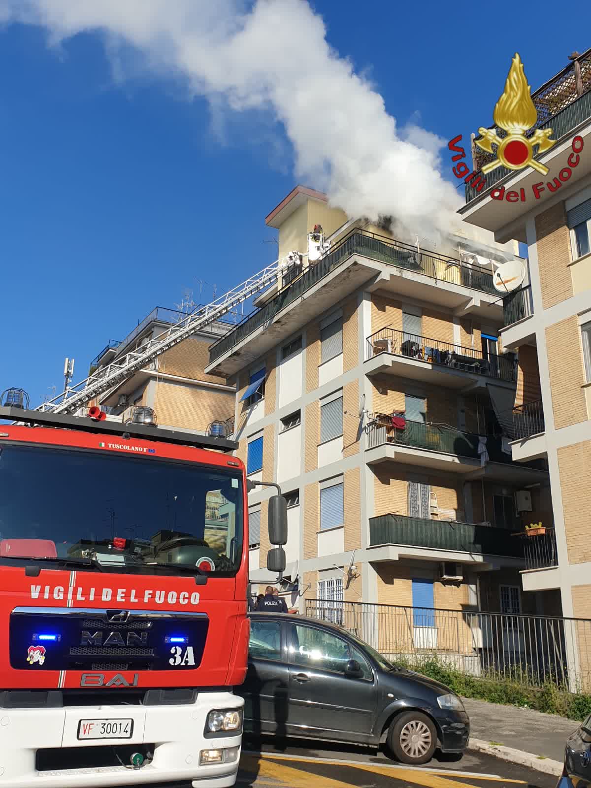 Incendio in un appartamento. Intervento dei Vigili del Fuoco