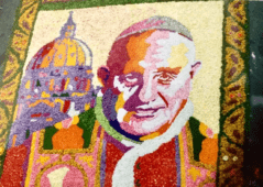 Ritratto del papa realizzato con i fiori
