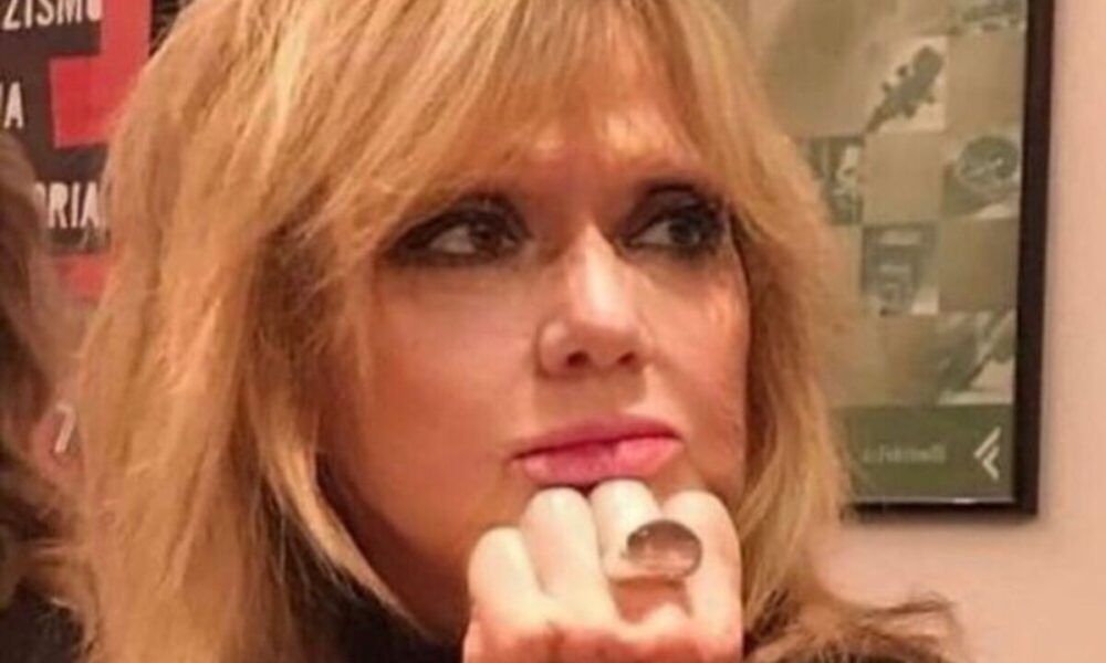 Rita Pavone: chi è, età, carriera, canzoni, chi è il marito, figli, vita privata, foto e Instagram Rita Pavone: chi è, età, carriera, canzoni, chi è il marito, figli, vita privata, foto e Instagram