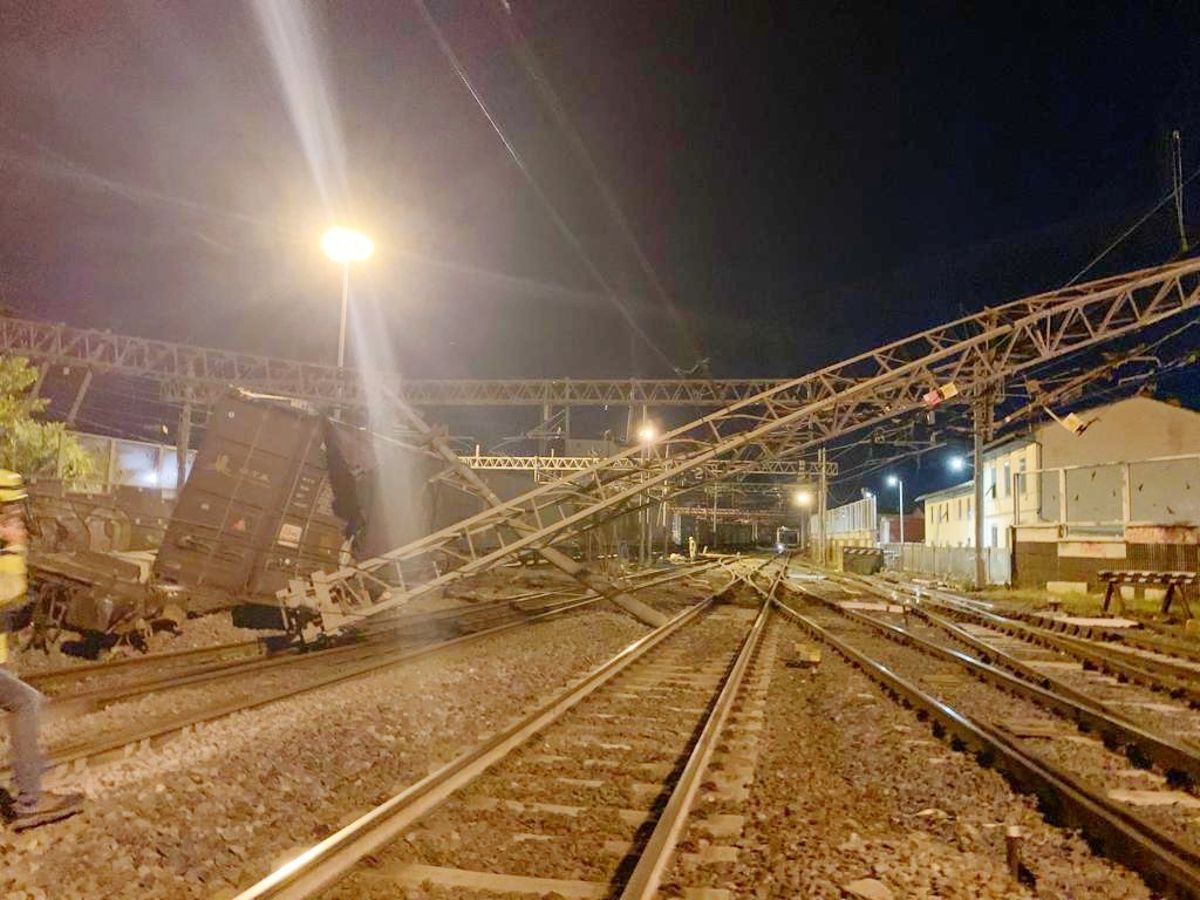 Treno deragliato firenze