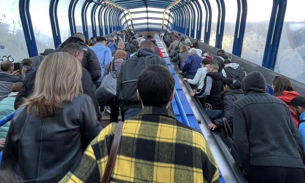 caos navette alla stazione di Acilia