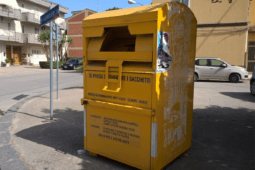 cassonetto caritas