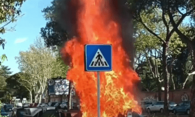 Incendio cassonetto in via Ramazzini roma