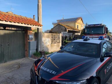 Incendio villa lago trasimeno Nettuno