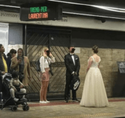 sposi nella metro