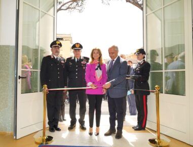 taglio nastro stazione carabinieri Monteverde